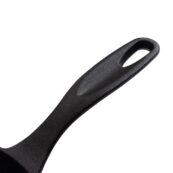 Illa Barebones gietijzeren koekenpan 30cm, royale inductiebestendige koekenpan voor familiekoken, premium gietijzer voor professionele kookresultaten, veelzijdige pan voor keuken en buitenleven bij Illa home decor Keerbergen